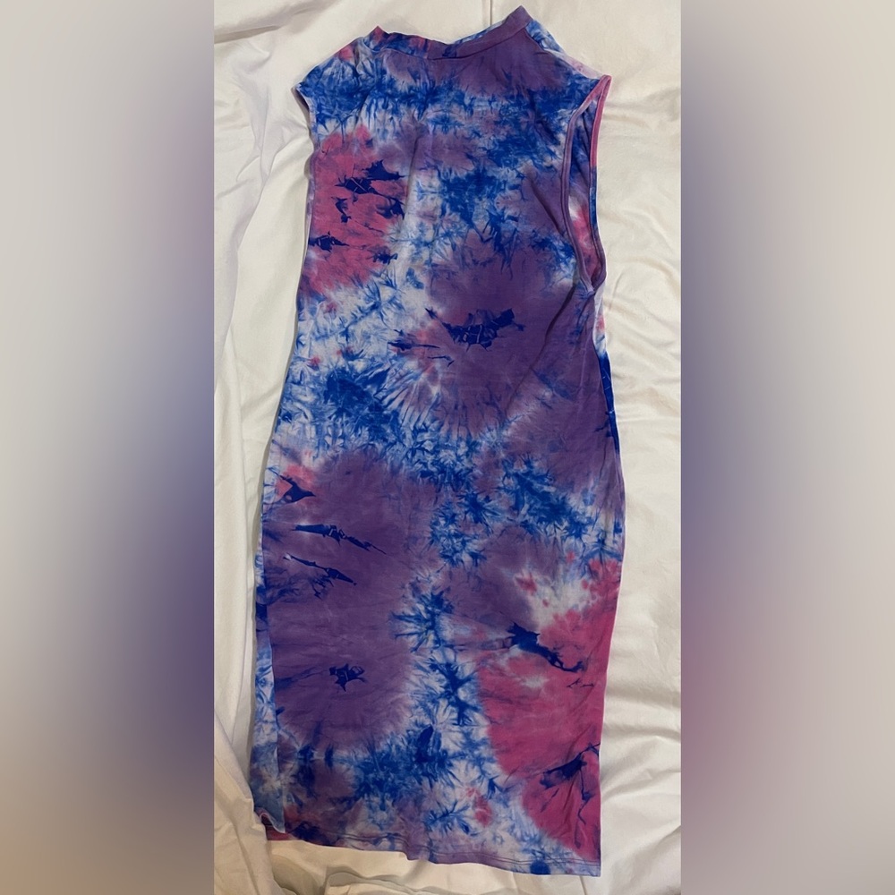 Sleeveless Tie-Dye Midi Bathing Suit Cover Up in Blue & Purple & Pink - Picture 2 of 3